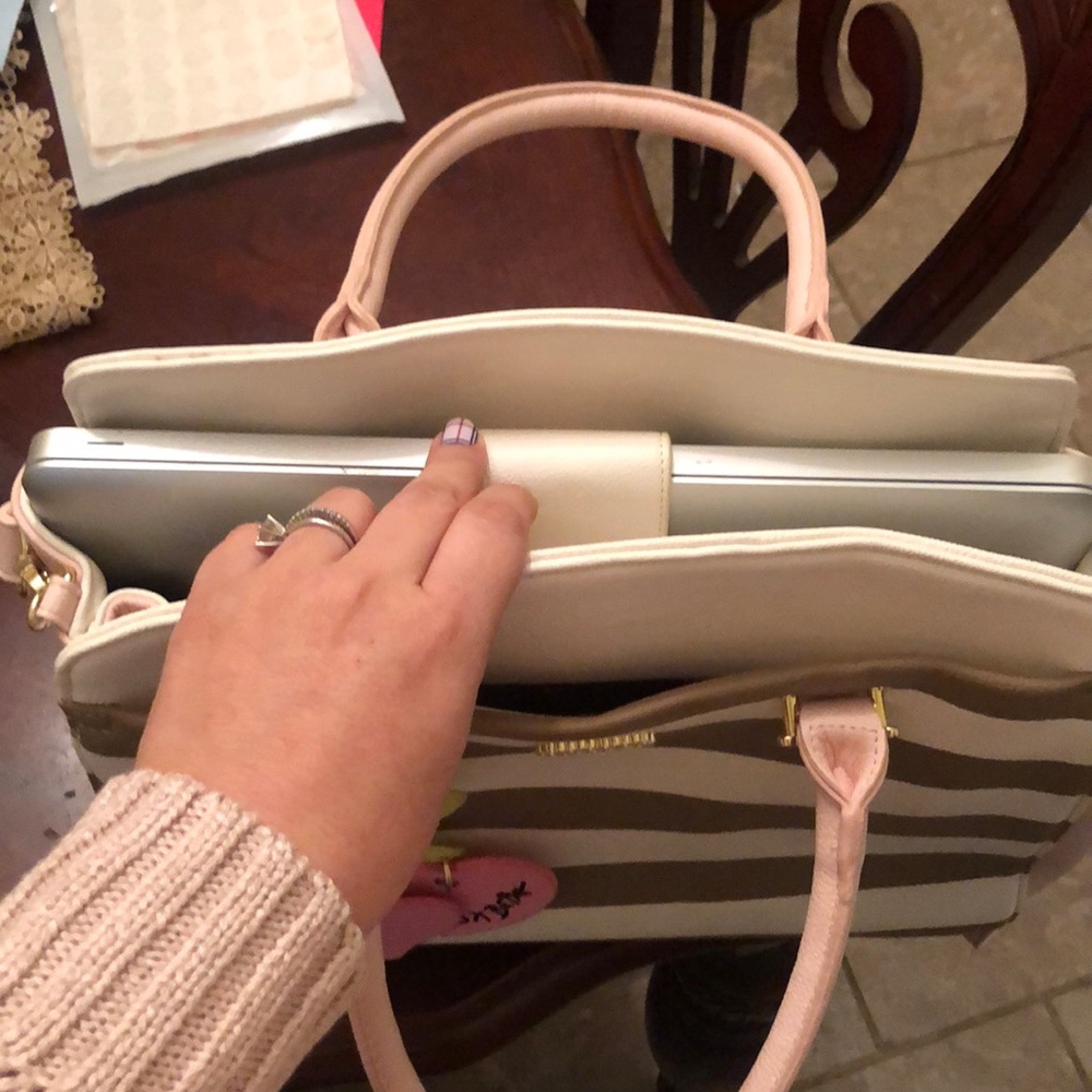 Purse - Picture 6 of 6